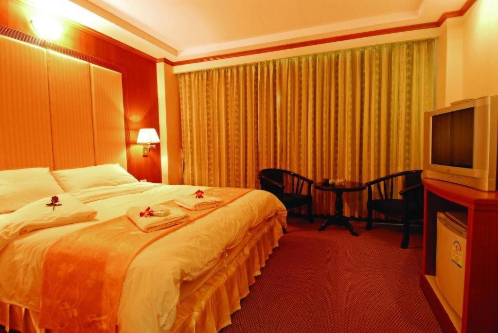 Western Grand Hotel Ratchaburi Ban Bang Kra Екстериор снимка
