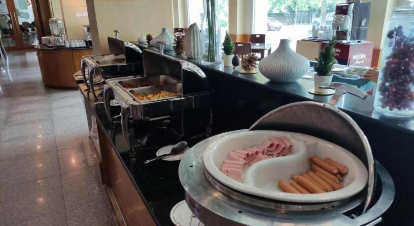 Western Grand Hotel Ratchaburi Ban Bang Kra Екстериор снимка