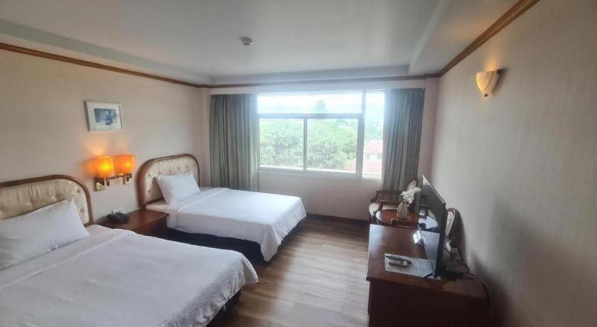 Western Grand Hotel Ratchaburi Ban Bang Kra Екстериор снимка