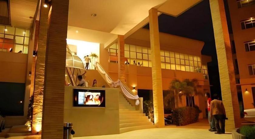 Western Grand Hotel Ratchaburi Ban Bang Kra Екстериор снимка